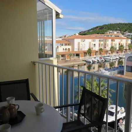Appartement 2 Pieces Avec Parking Prive, Sete - Fr-1-472-123 شقة *